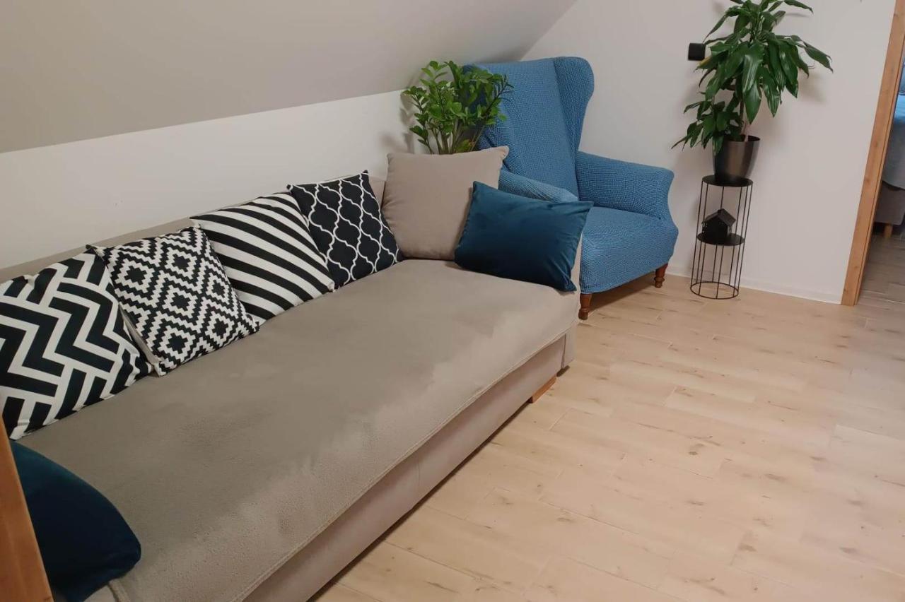 Apartmanovy Dum Na Kolonade Леднице Екстериор снимка